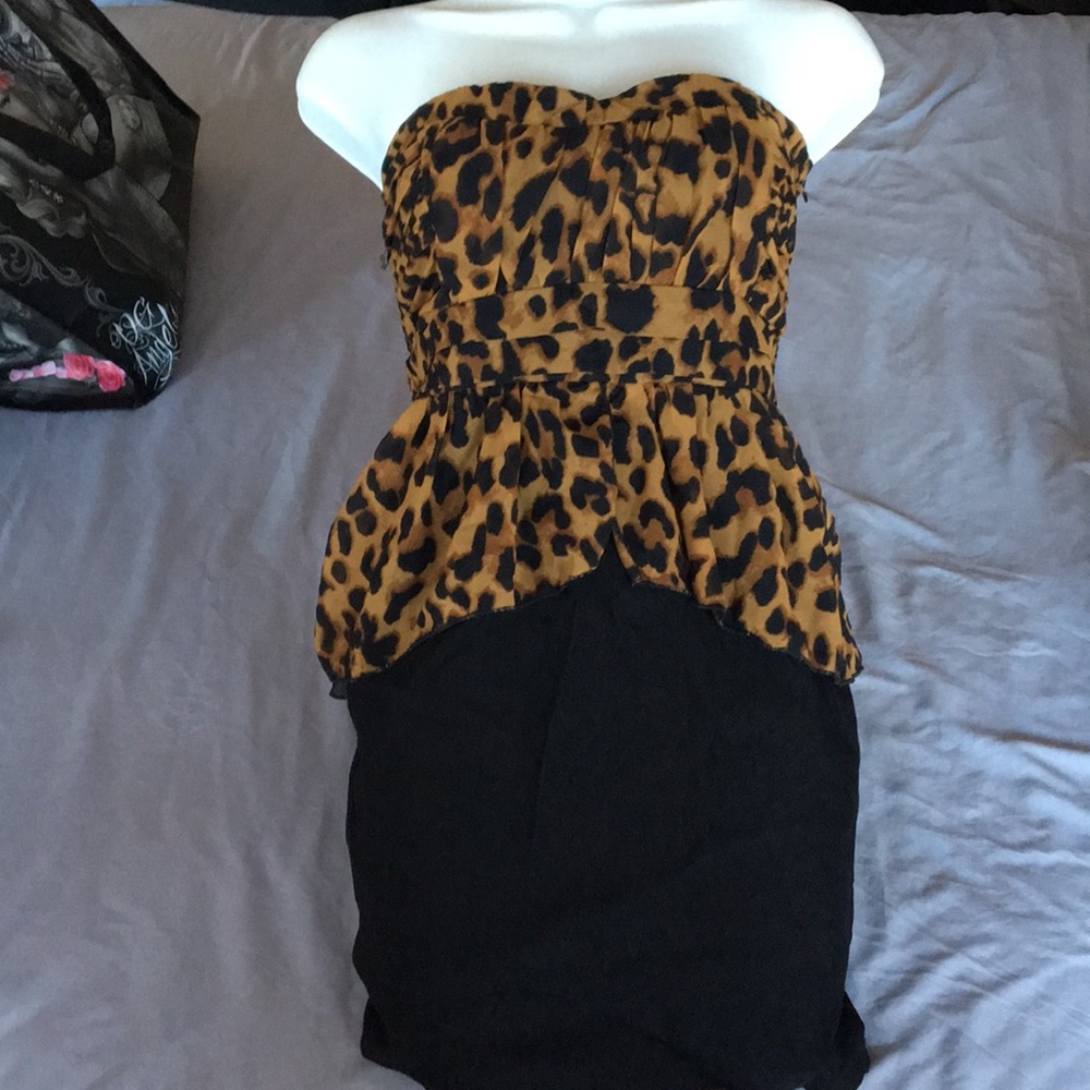 🎁GIFTED🎁 ENLIN Leopard Black Strapless Dress - Picture 7 of 8